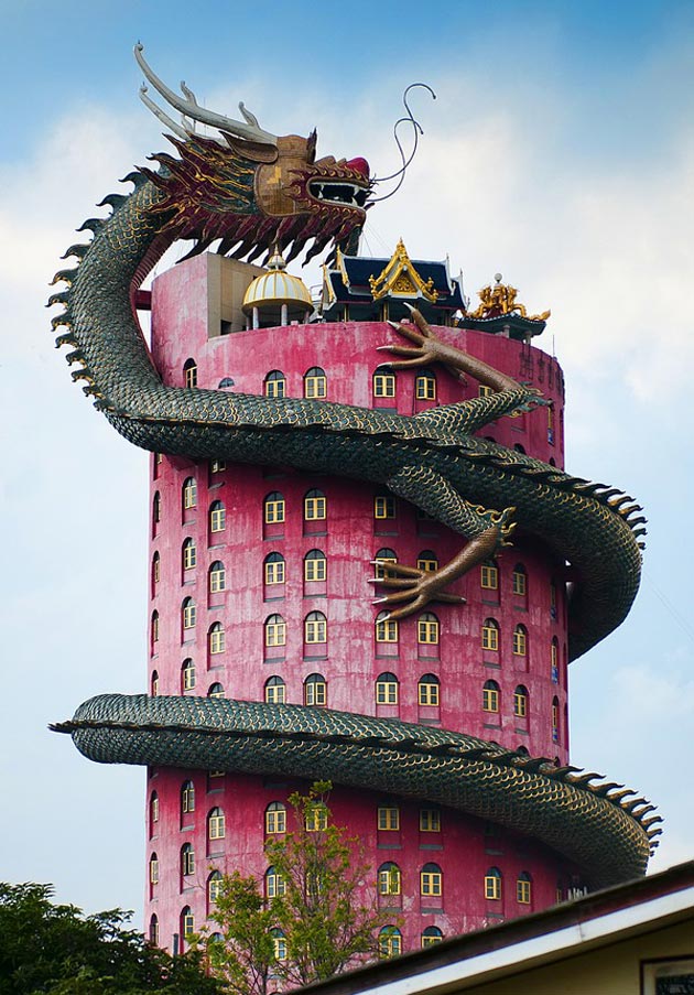 Wat-Samphran-1.jpg