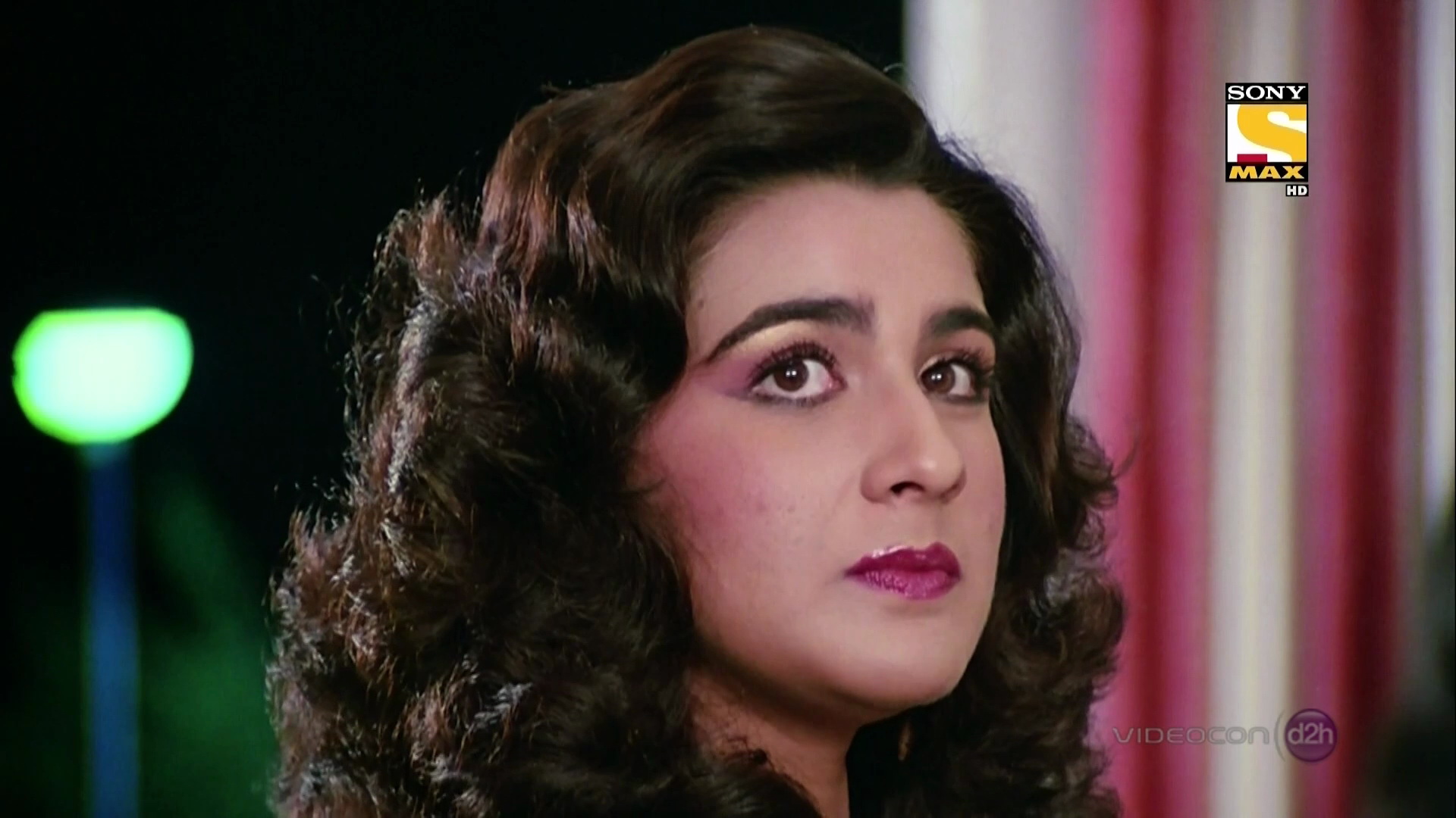 Sony Max HD<br />Listening song on pc