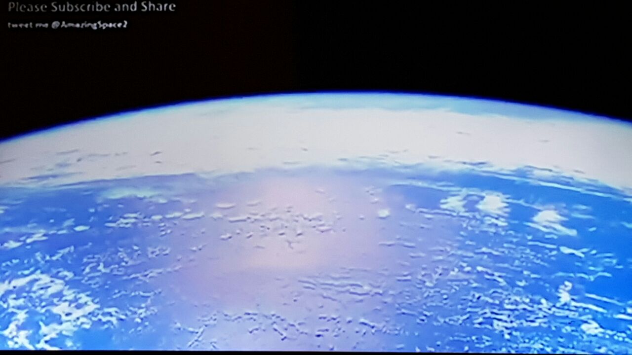 Live feed from international space station earth view online.