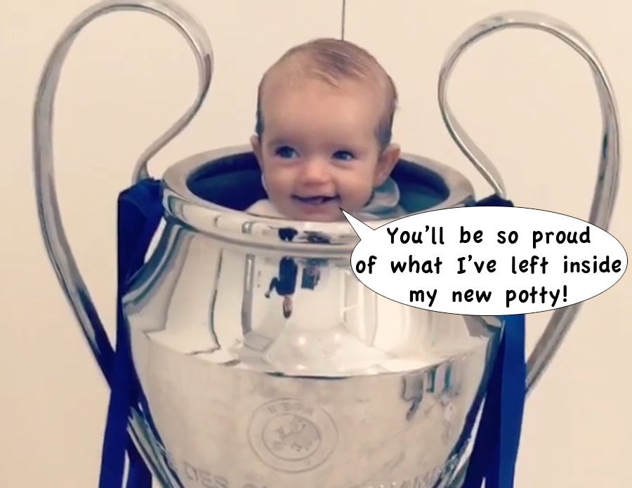 Wesley-Sneijder-son-Champions-League-trophy.png