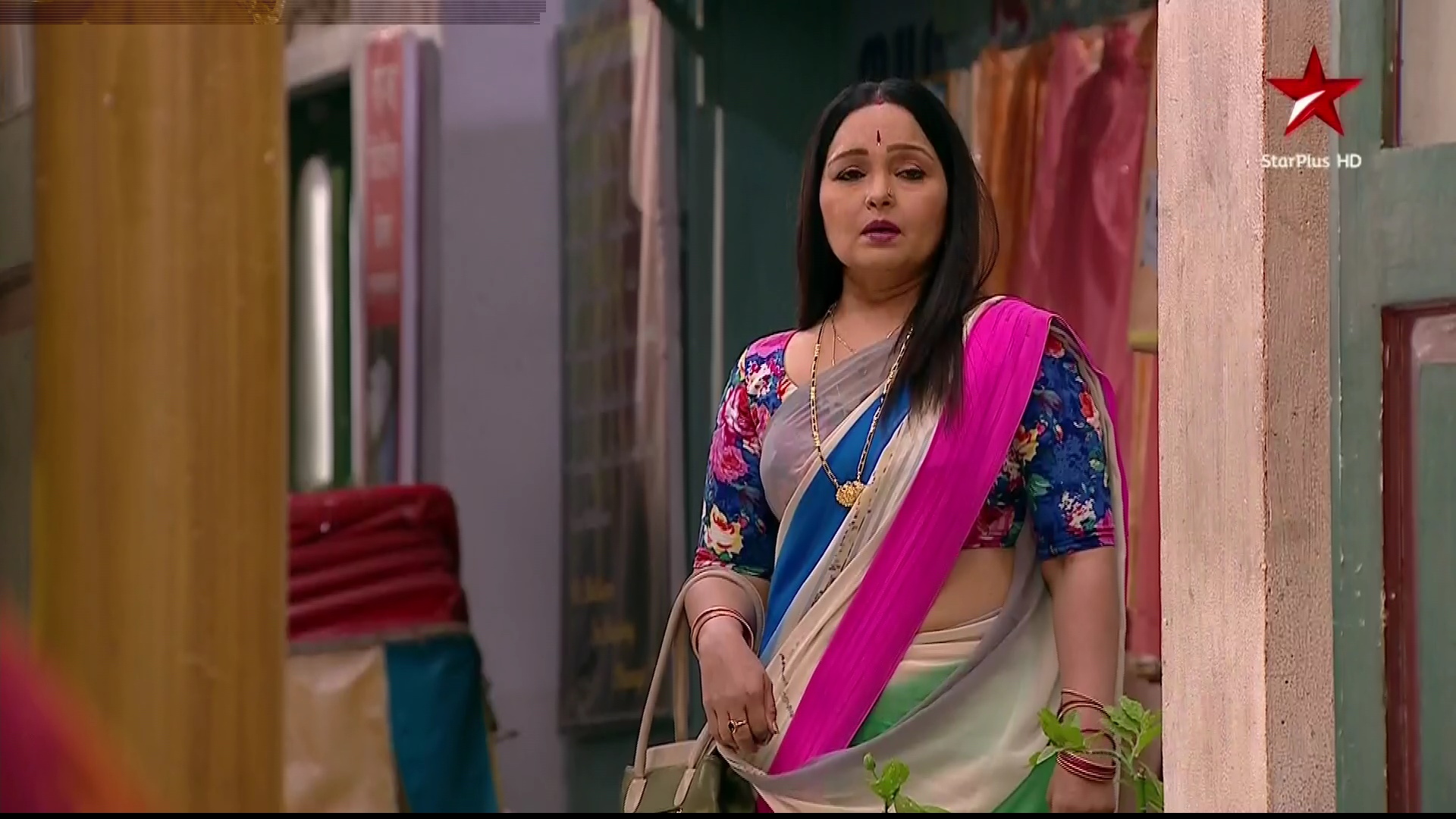 STAR PLUS HD<br />12582 V<br />100.5E