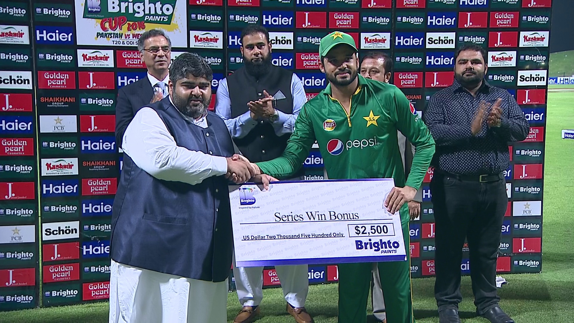 PAK VS WI<br />3780 <br />68.5E