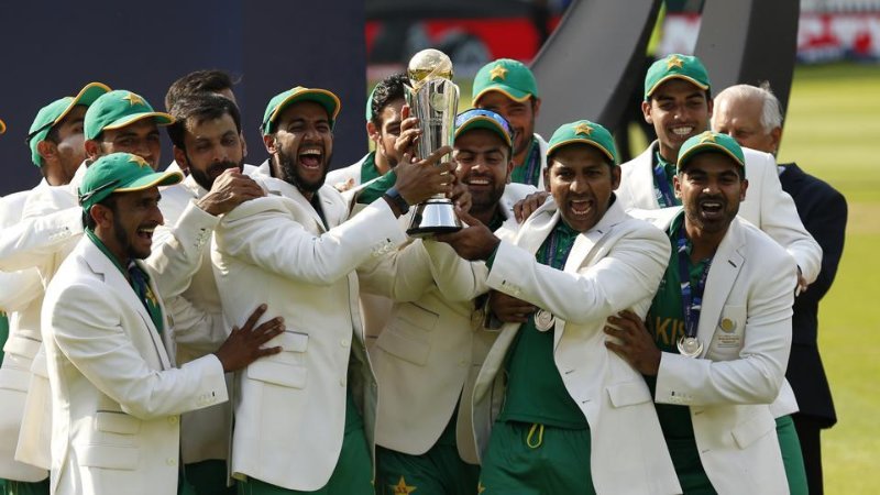 pakistan-celebrate-winning-the-icc-champions-trophy_1521724c-5446-11e7-869c-505e32be9126.jpg