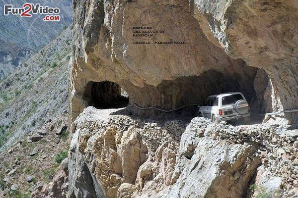 chitral-pakistan-death-tunnel-tough-road-.jpg
