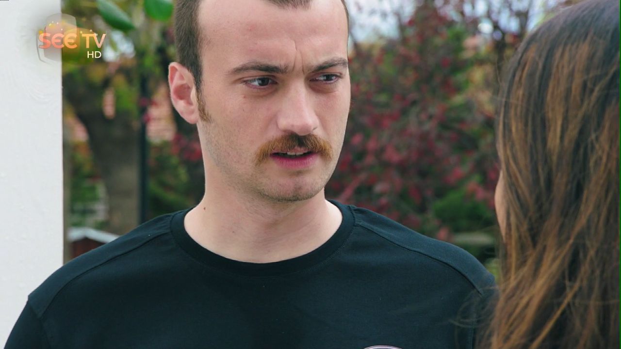 See Tv Hd Paksat 38E 3832 V 2600